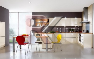 Кухня из пластика п образная